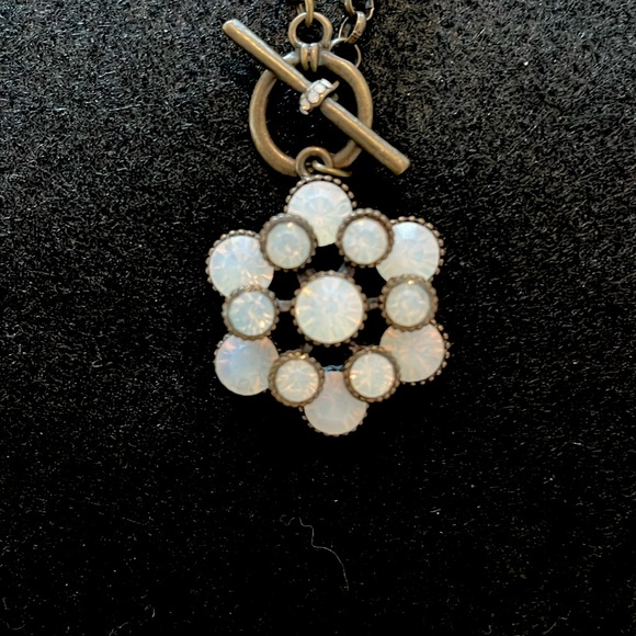 Sweet Lola Necklace - Picture 2 of 4